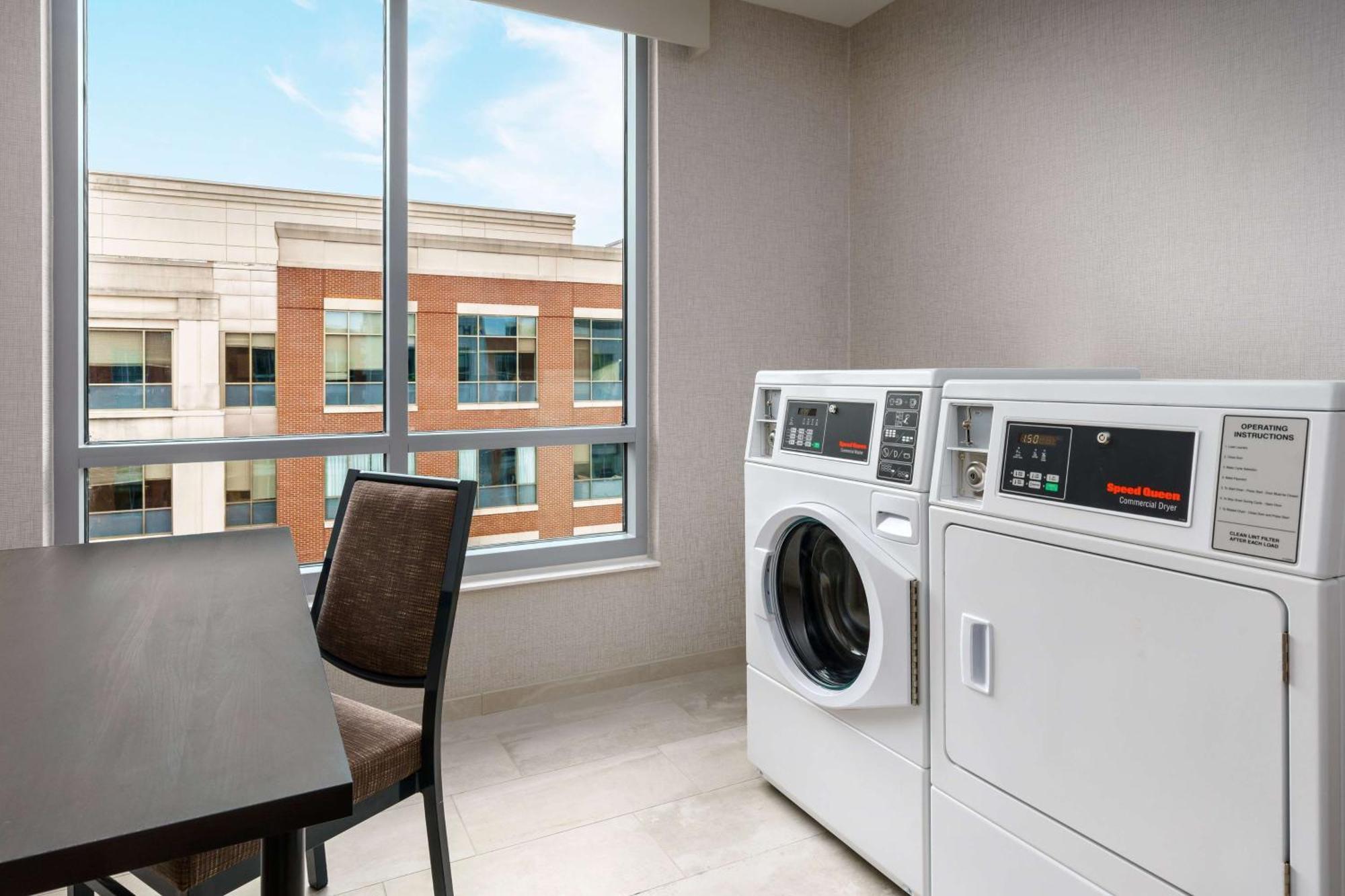 Hyatt Place National Harbor Esterno foto